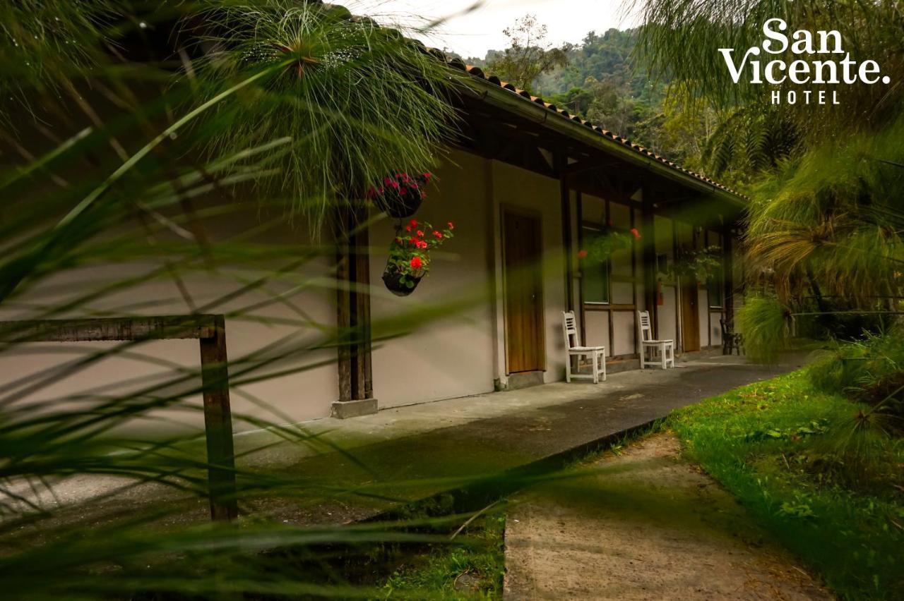 Hotel Termales San Vicente ซานตาโรซา เดกาบัล ภายนอก รูปภาพ