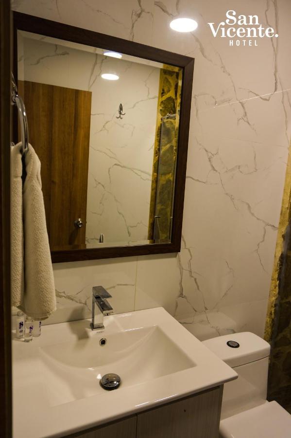 Hotel Termales San Vicente ซานตาโรซา เดกาบัล ภายนอก รูปภาพ